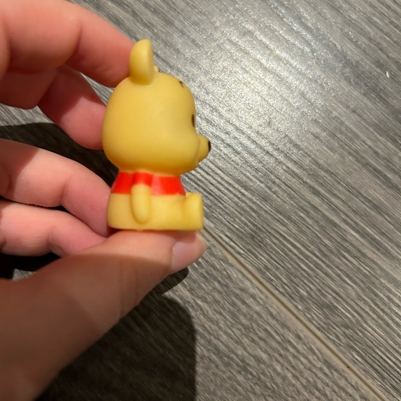 Sitting winnie the pooh - Picture 2 of 6